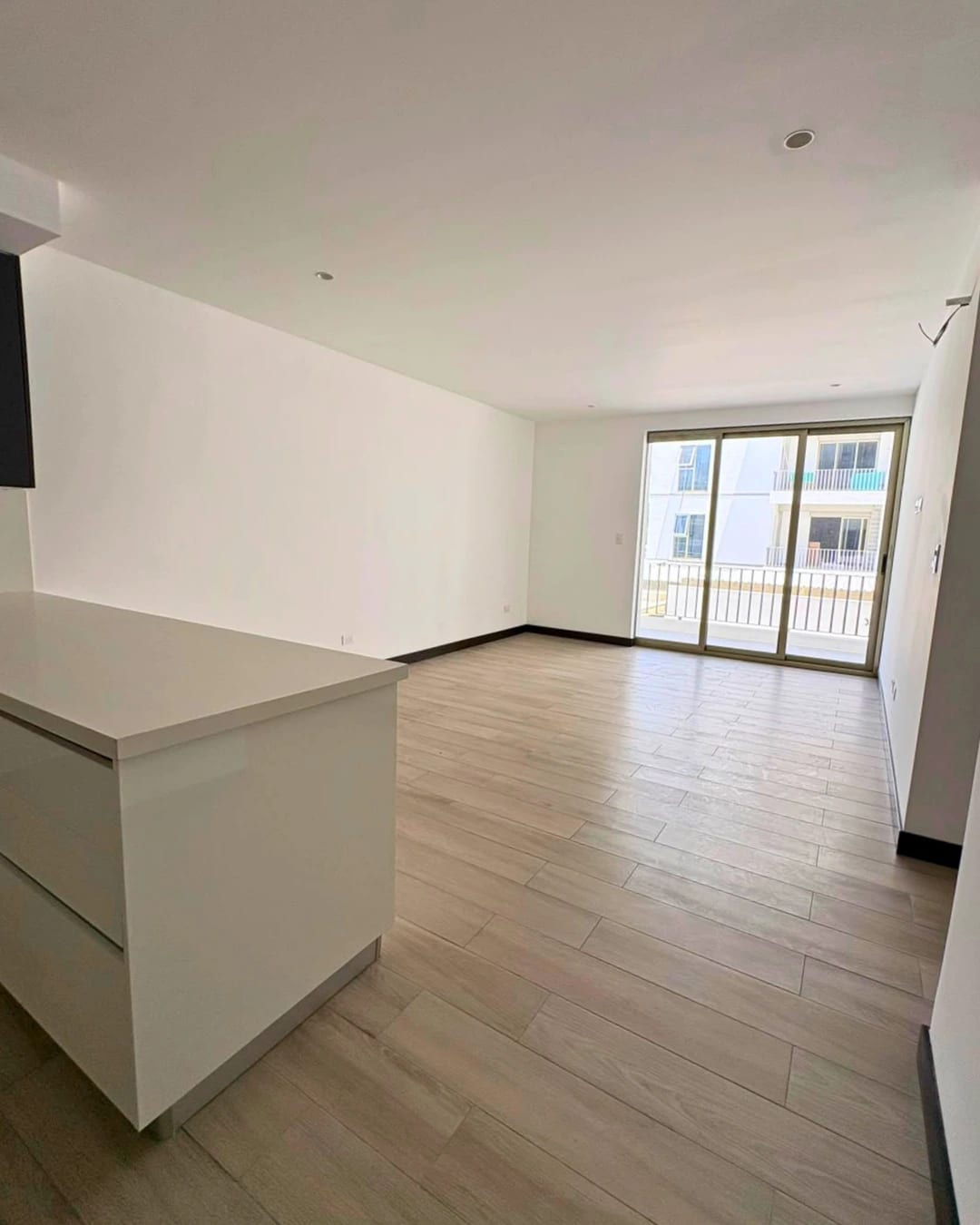 APARTAMENTO EN VENTA -ZONA 13- PARA ESTRENAR- — foto 4 de 10
