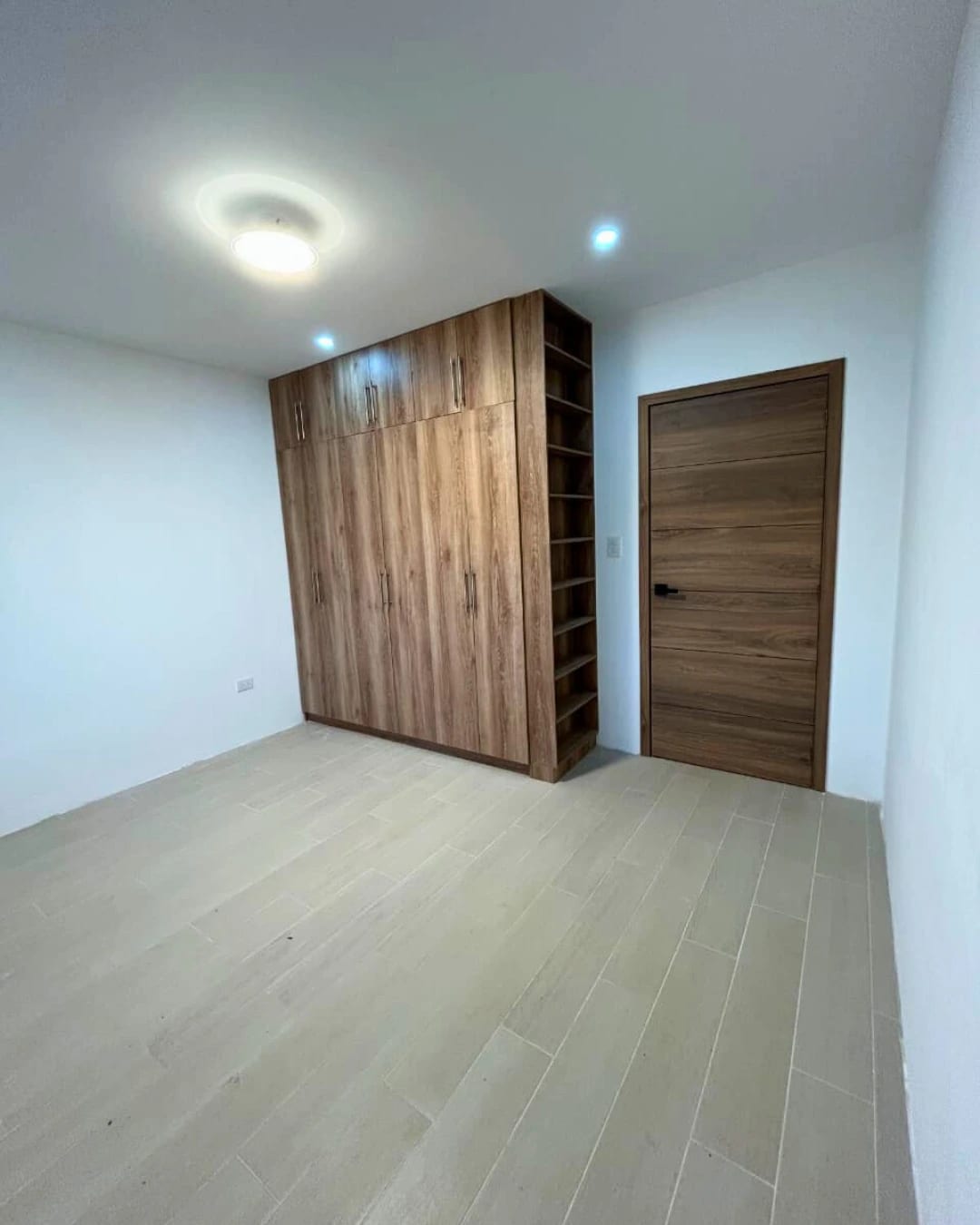 CASA EN VENTA EN ZONA 16 PARA ESTRENAR — foto 3 de 11