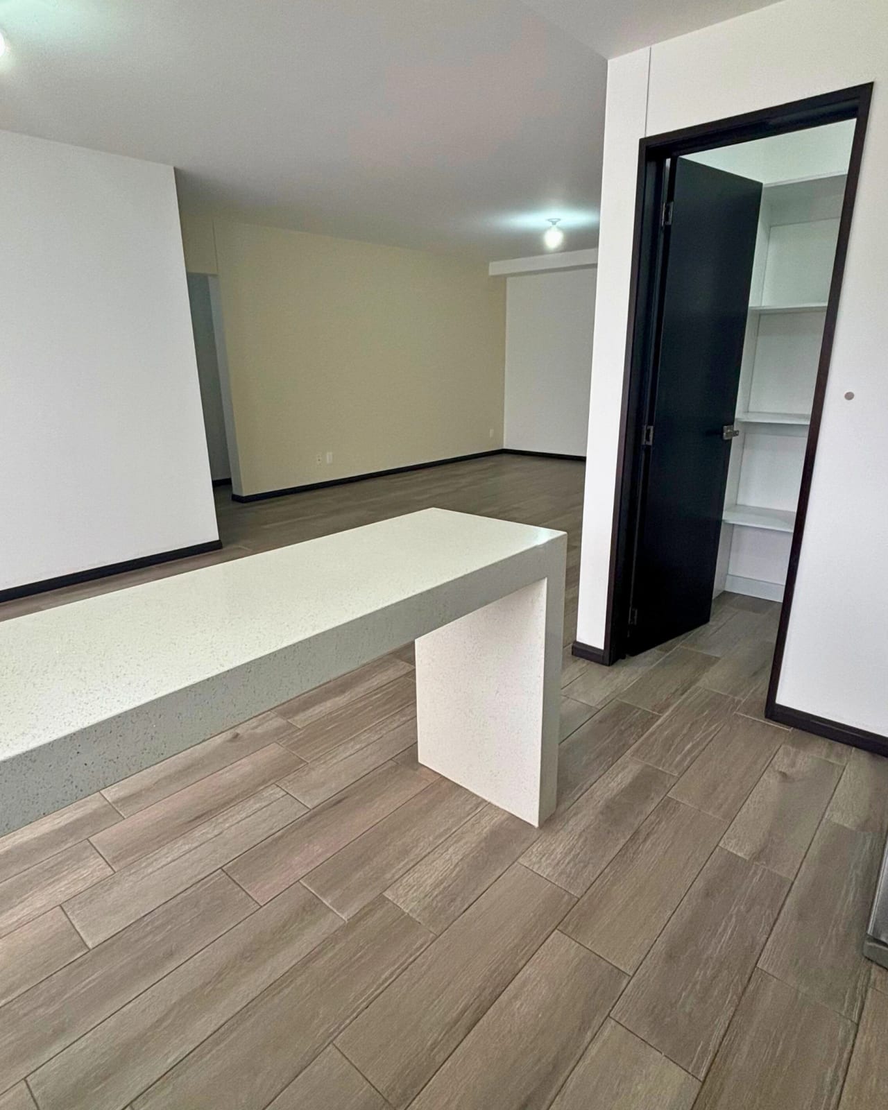 APARTAMENTO EN RENTA EN ZONA 14, SEGHERIA — foto 5 de 9