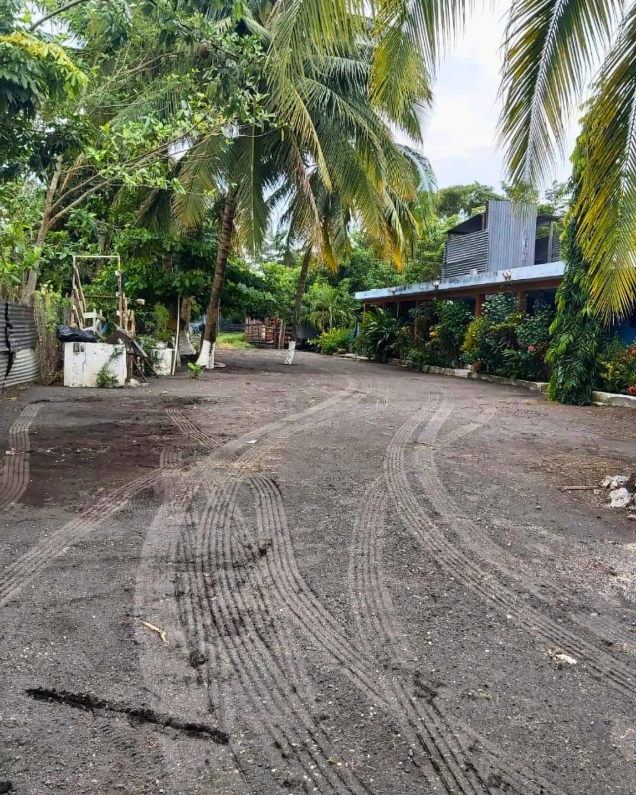 TERRENO EN VENTA PUERTO SAN JOSE A ORILLA DE CALLE PRINCIPAL — foto 5 de 10