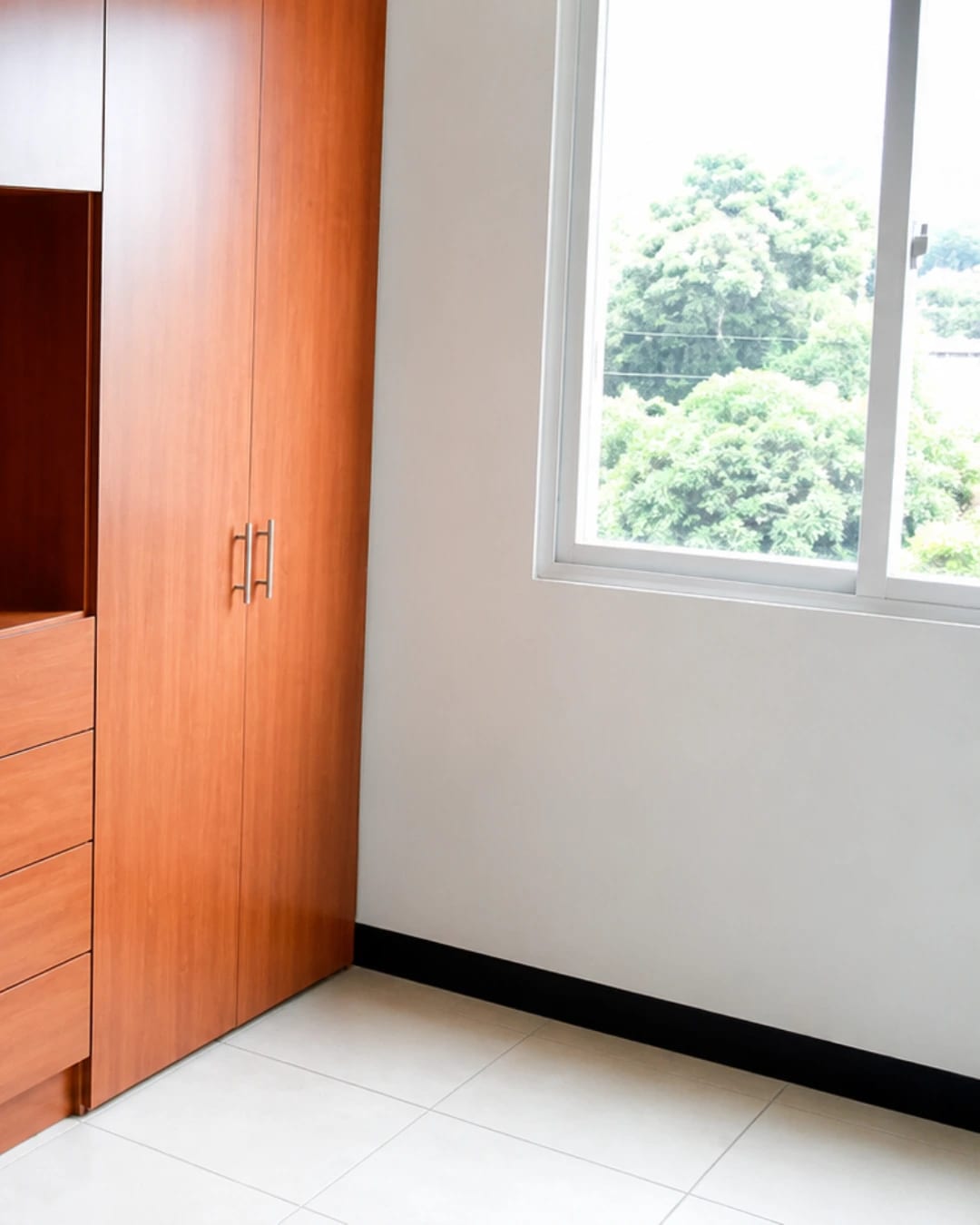APARTAMENTO EN RENTA EN ZONA 16 CAÑADAS — foto 7 de 9