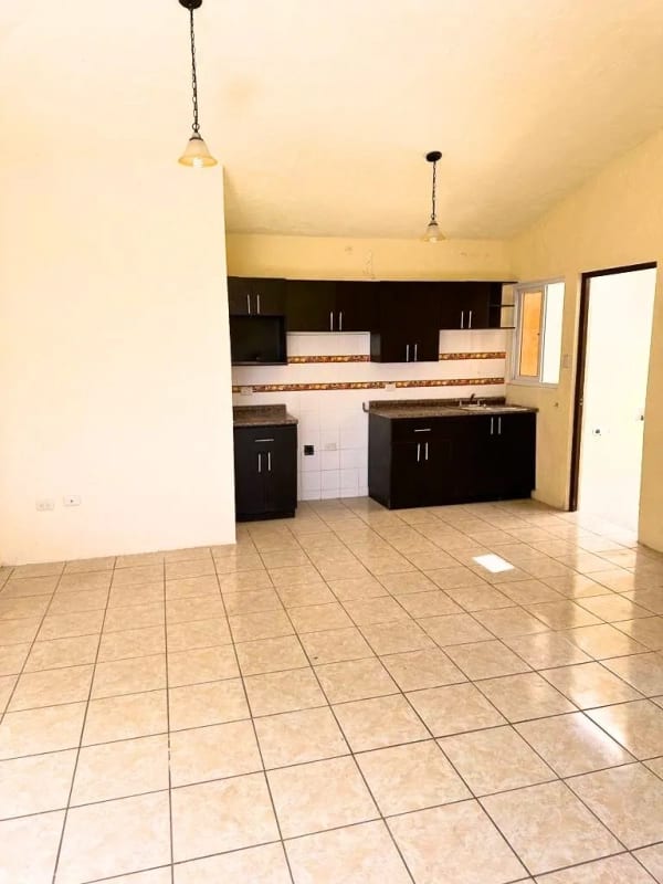 CASA EN VENTA ARRAZOLA 2 IDEAL PARA INVERSIONISTAS — foto 10 de 12