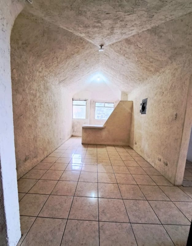 CASA EN VENTA ARRAZOLA 2 IDEAL PARA INVERSIONISTAS — foto 9 de 12